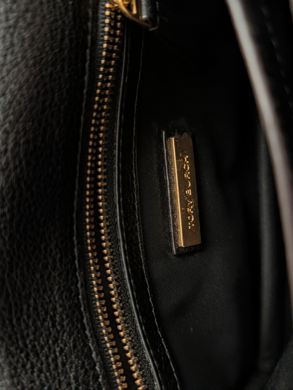 Tory Burch Black Leather Logo Flap Crossbody - Picture 3 of 4